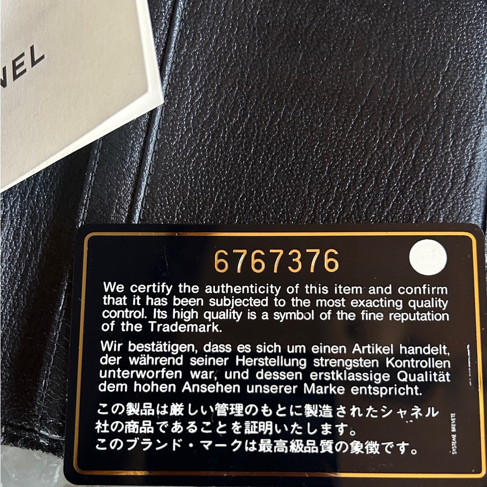 CHANEL Authentic Black Leather Bifold Wallet. 5 Pockets,8 Card Pockets. - Picture 11 of 11